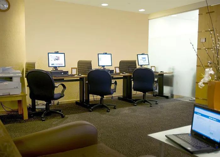 Hotel Fiesta Insurgentes Viaducto 4*